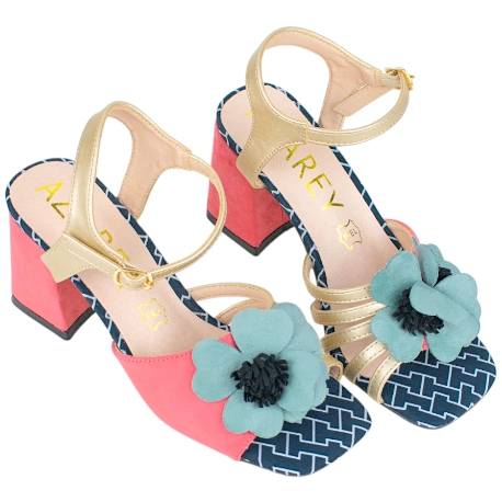 Sandalia tacón ancho pulsera flor Azarey 591J677