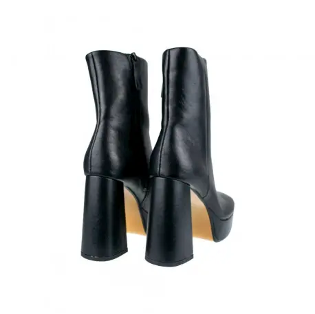 Botines Punta Cuadrada con tacón y plataforma  - Corina M2815
