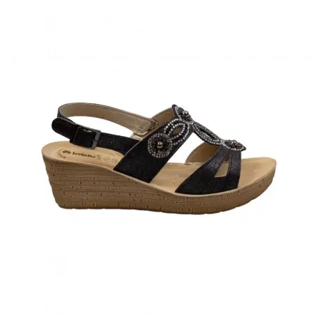 Sandalia Elegante de Mujer Blanca Dorada y Negra con Cuña y Abalorios Inblu GM000043