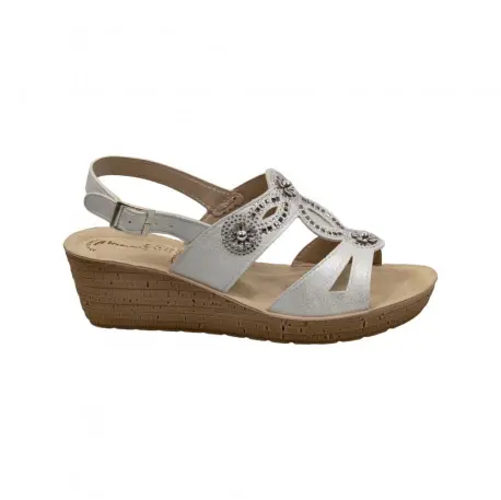Sandalia Elegante de Mujer Blanca Dorada y Negra con Cuña y Abalorios Inblu GM000043