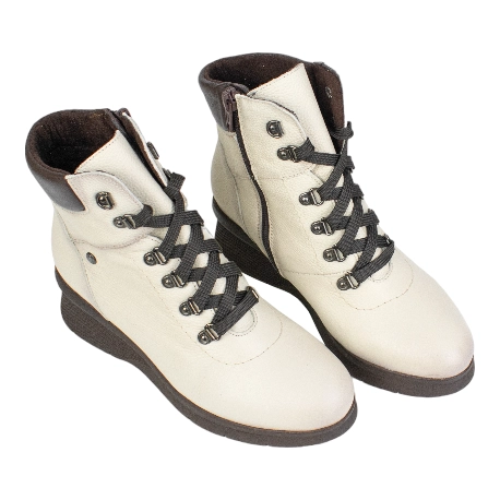 Botines de Piel Beige con Cuña, Cordones y Cremallera Lateral - Kaola 7613