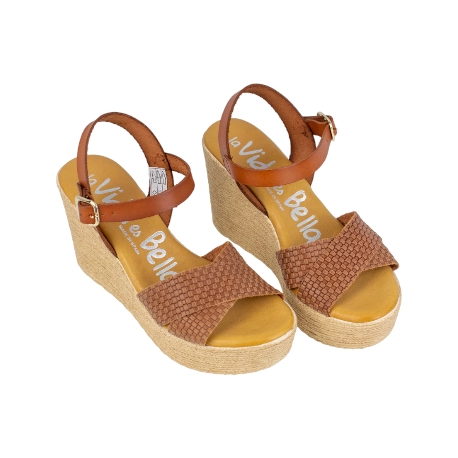 Sandalia Piel Marron y Beis Cuña Cruzada Plantilla Gel La Vida Es Bella 4738