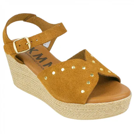 Sandalia Cuña Alta Piel Corte Mariposa con Tachas plantilla de gel KMN 56643