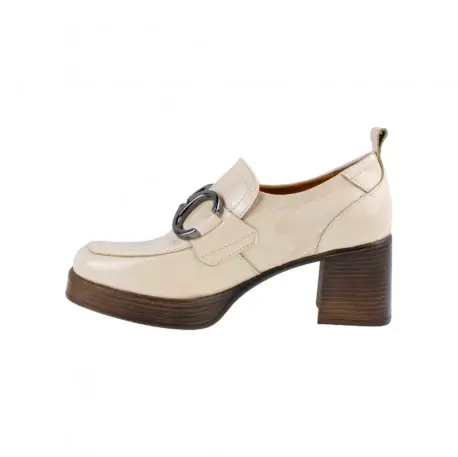 Mocasin Mujer en Charol Negro Beige con Tacon Cuadrado y Plataforma Wikers E-138